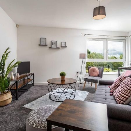 Walker Suite No 60 - Donnini Apartments Kilmarnock Buitenkant foto
